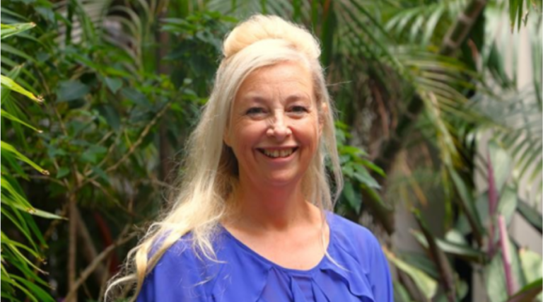 Iona Novak